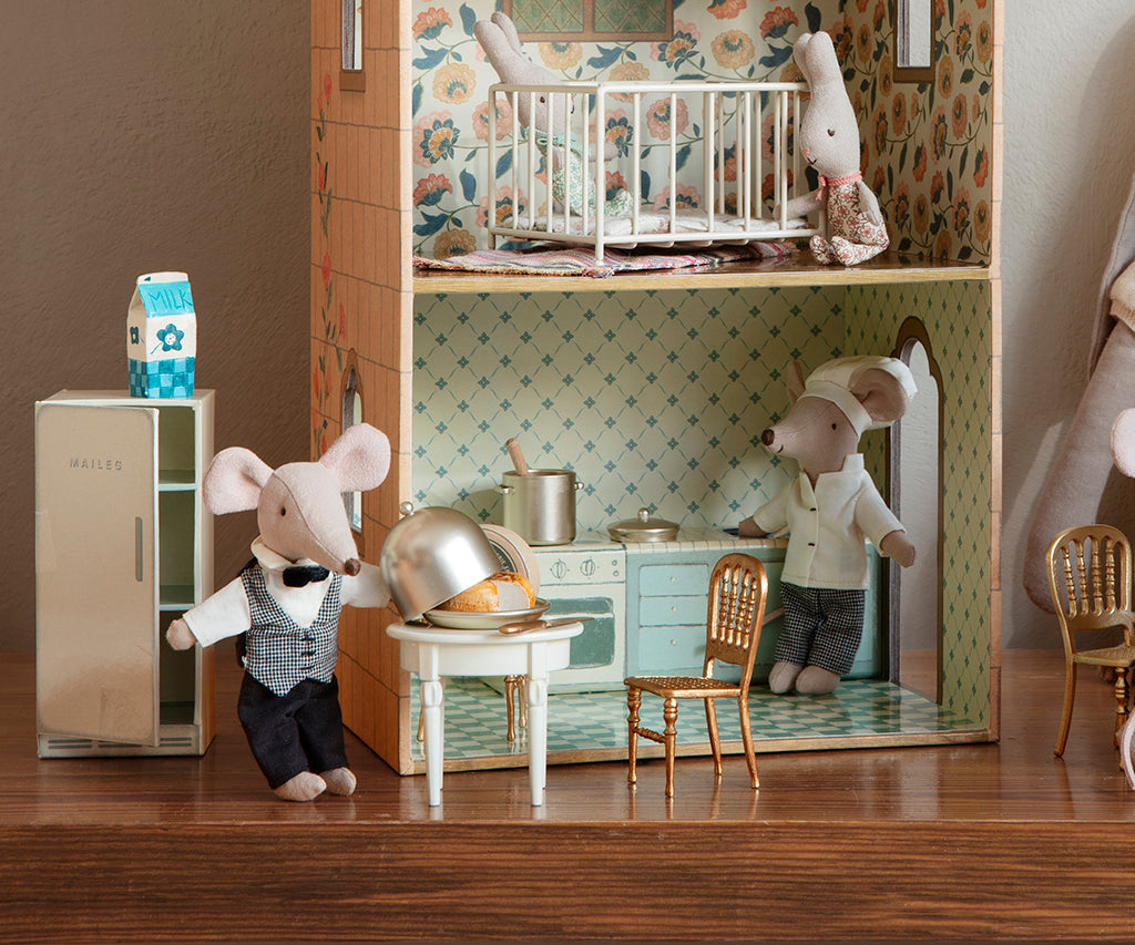 fridge- Mouse house