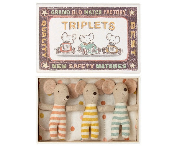 Maileg triplets in a cosy cardboard box, made form sustainable materials, for  safe  play.