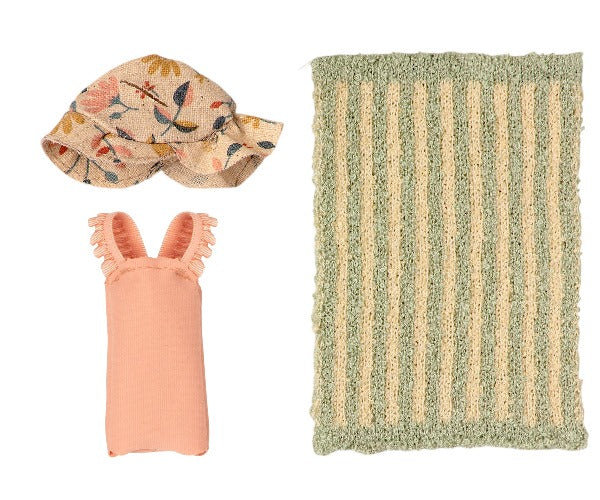 Add to youe maileg colection with swim accessories fro beach maileg mouse